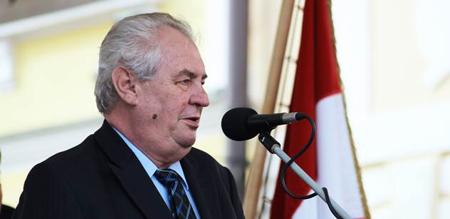Prezident končí oficiální návštěvu Vysočiny, zůstane tam na dovolené   